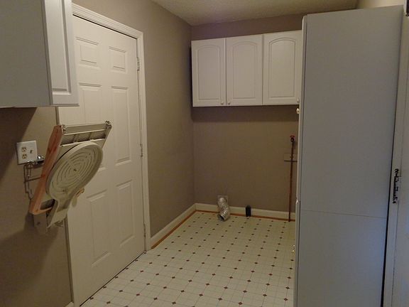 5th image of 3606 Ida Belle Ln