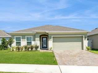 592 Jupiter Beach Rd, Groveland, FL 34736