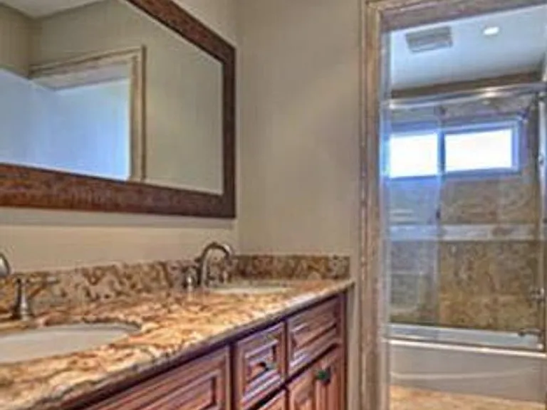 621 Loretta Dr — Photo 12