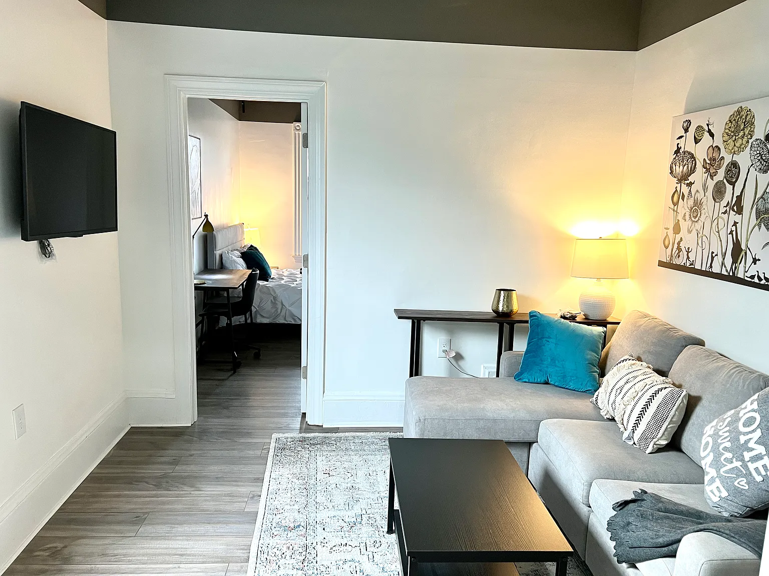 1 bed, 500 sqft, $2,300 — Photo 2