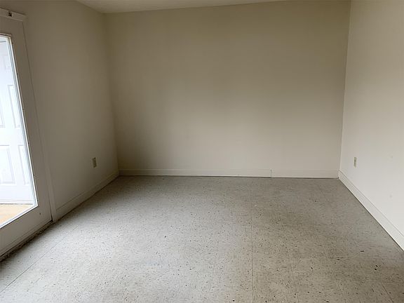 4th image of 5166 Heritage Dr
