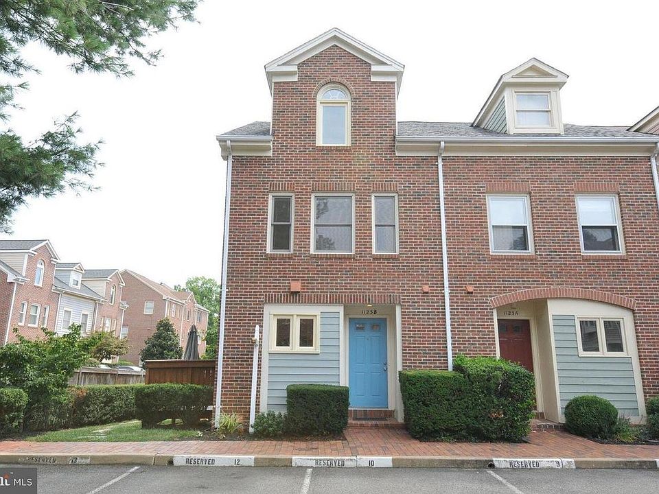 Exterior - end unit. Full street address is 1123 Unit B
