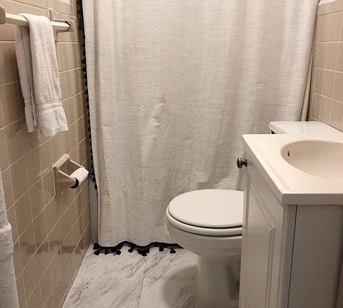 5th image of 224 E 27th St APT 1D
