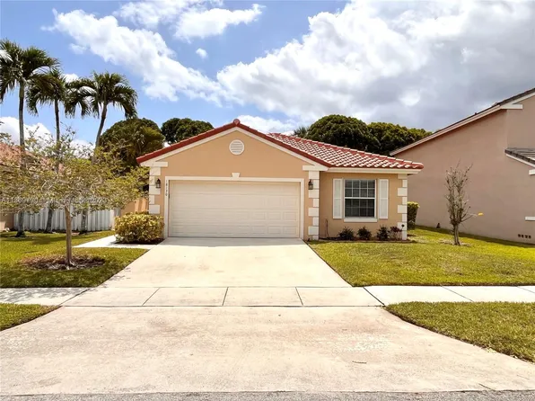 18130 NW 18th St, Pembroke Pines, FL 33029
