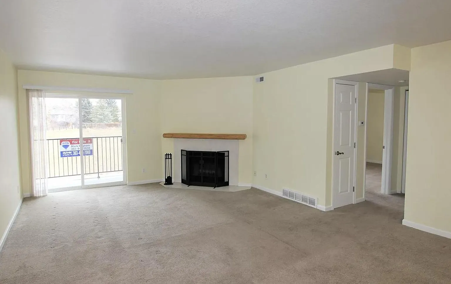 2 bed, 1055 sqft, $1,700 — Photo 4