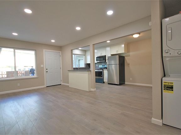 2nd image of 560 Firloch Ave APT 2