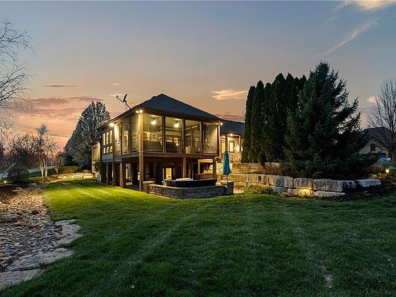 3rd image of 23985 Saint Andrews Ct