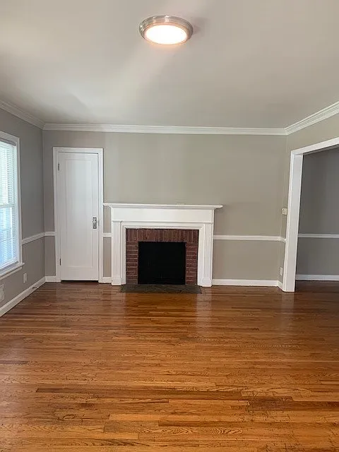 3 bed, 874 sqft, $2,970 — Photo 3