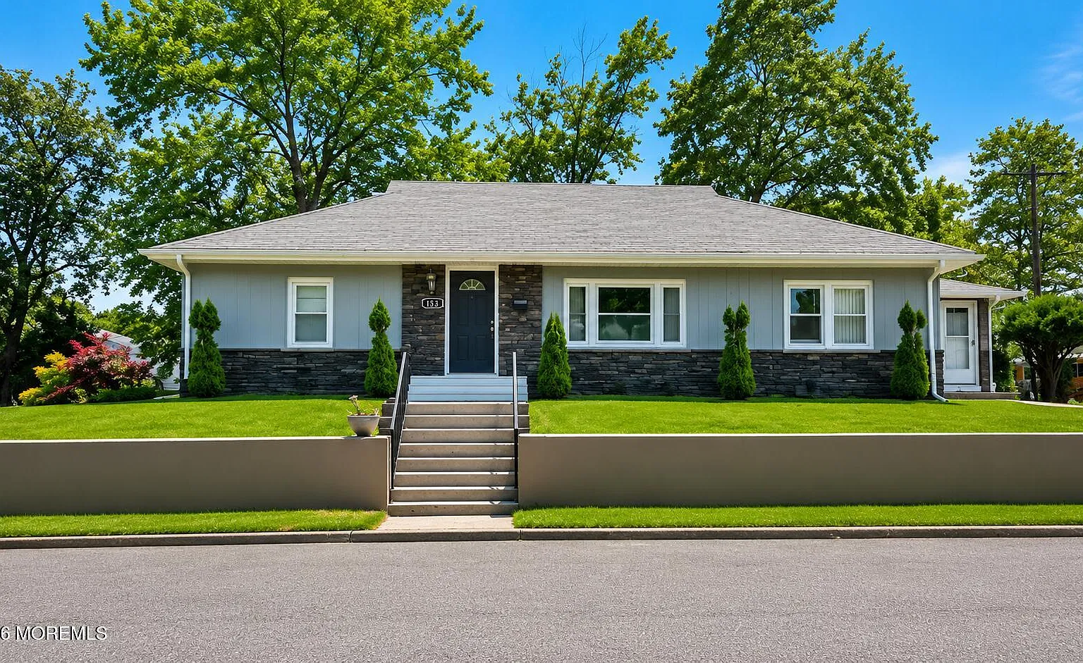 2 bed, 850 sqft, $3,000 — Photo 1