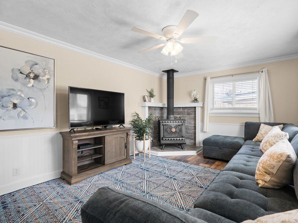 428 Edwards Ave