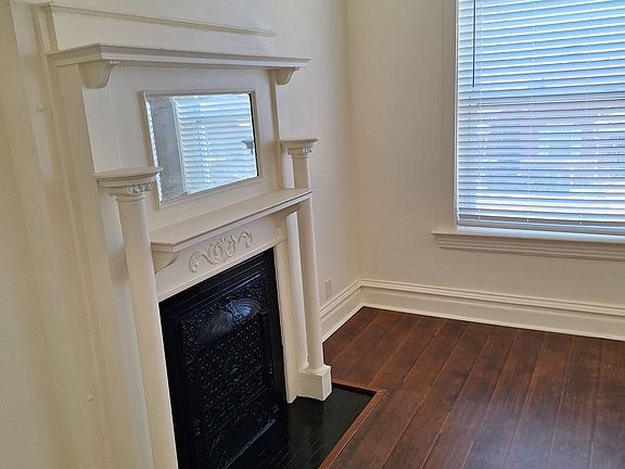 2nd image of 4855A Northland Ave #4855-A