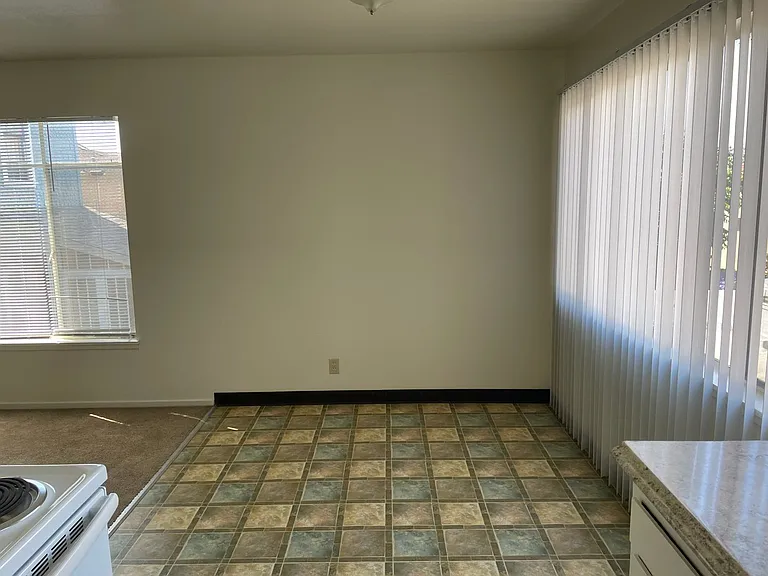 2428 Ellsworth St #205 — Photo 3