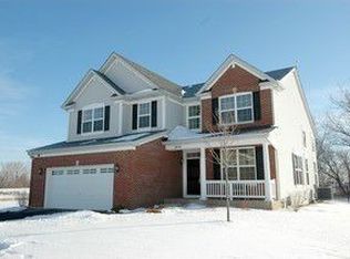 9450 Farley St, Huntley, IL 60142
