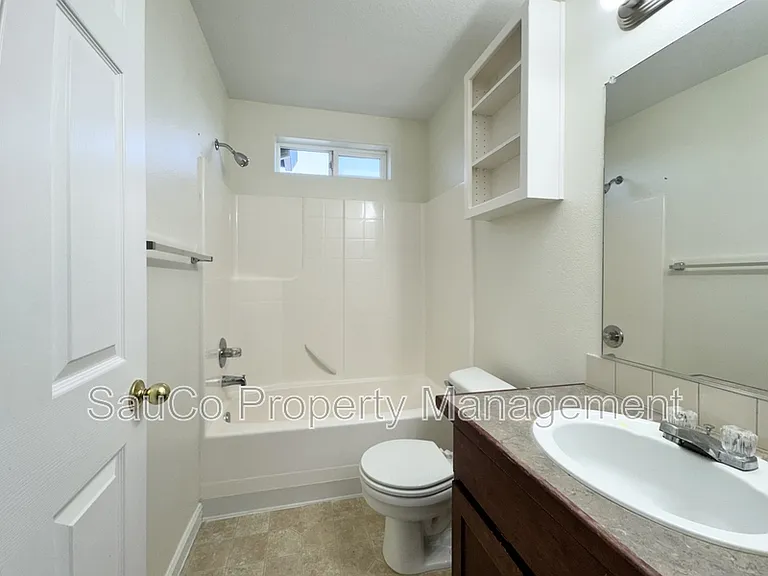7839 NE Kian Ln — Photo 17