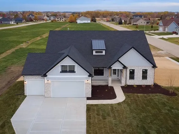 The Aspen - Front Load Plan, Whispering Oaks