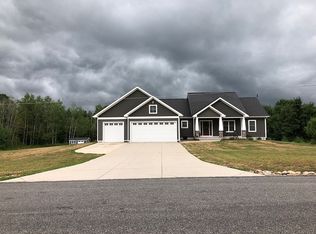 1830 Nineteen Mile Rd NE, Cedar Springs, MI 49319