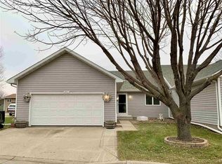 2911 Adkins Dr, Yankton, SD 57078