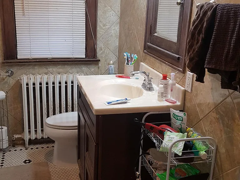3242 N Downer Ave — Photo 14