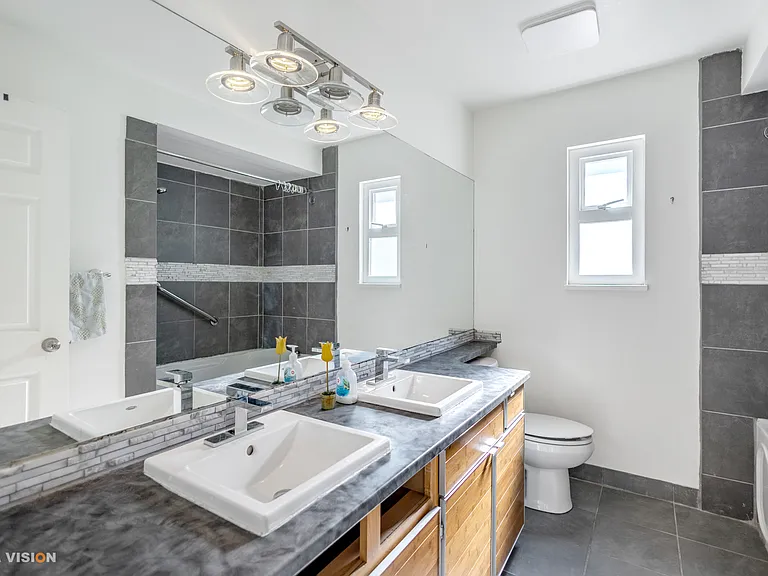 8443 Laurel St — Photo 5