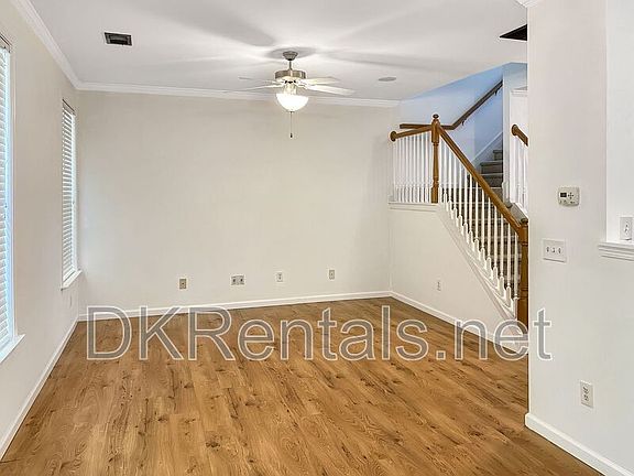 2nd image of 5242 Whiteoak Ave SE