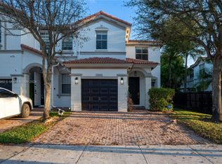 10918 NW 79th St, Doral, FL 33178