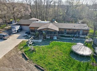 5467 E Frances Rd, Mount Morris, MI 48458