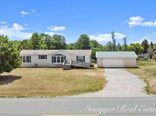3516 140th Ave, Dorr, MI 49419