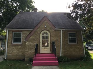 453 George St, Elgin, IL 60120