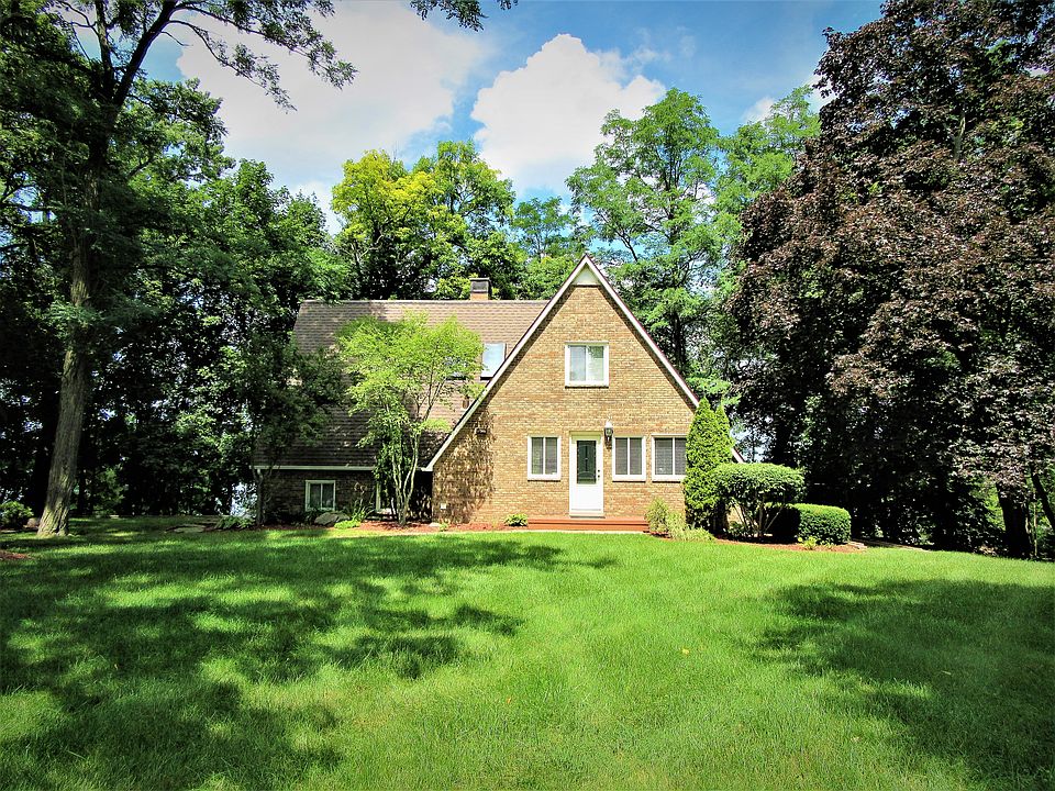 1st image of 10472 Lake Shore Dr
