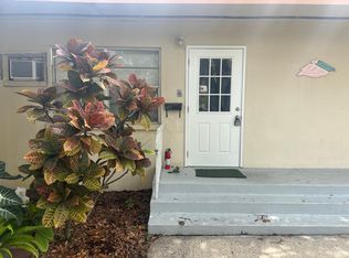 1646 19th Pl #4, Vero Beach, FL 32960