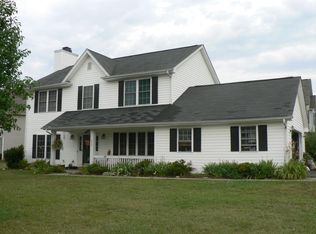 2402 Carlsbad Cir, Roanoke, VA 24012