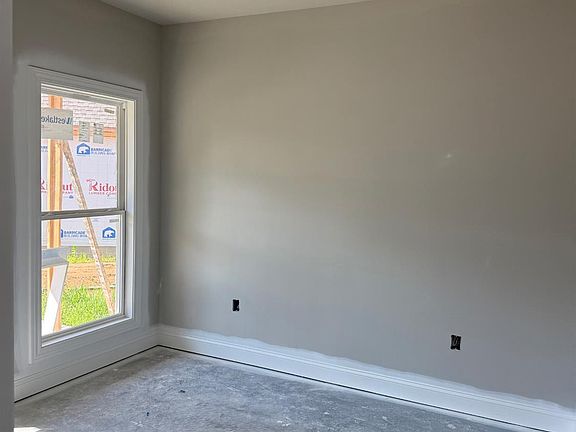 4th image of 5017 Adam Dr
