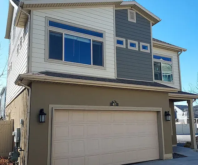 415 S 740 E — Photo 1