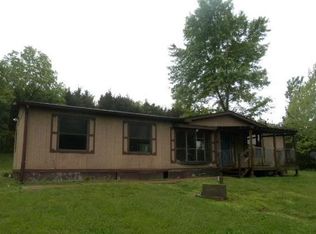 8205 Gilead Dr, Cedar Hill, MO 63016