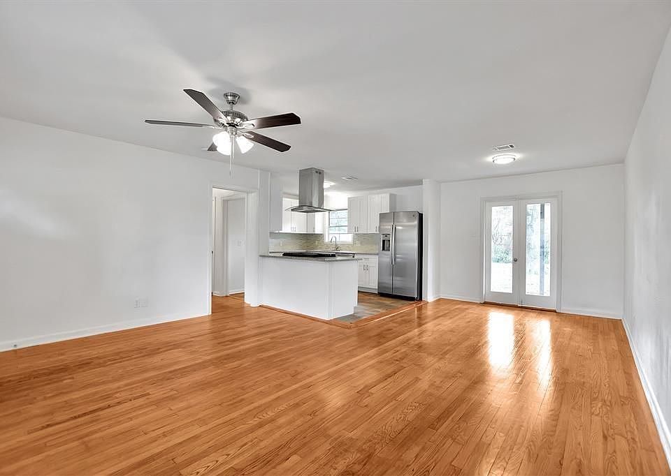 1st image of 4907 Imperial St