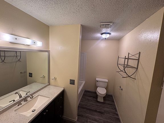 5th image of 2102 Ashlee Dr #B