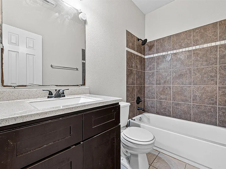 10907 Barker Gate Ct — Photo 28