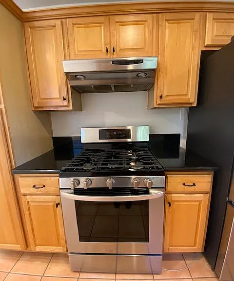 701 W Mariposa Ave — Photo 10