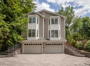 282 County Rd, Tenafly, NJ 07670