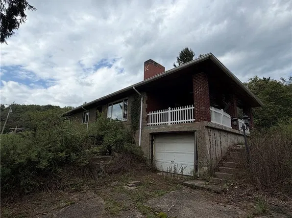 3135 Conway Wallrose Rd, Baden, PA 15005