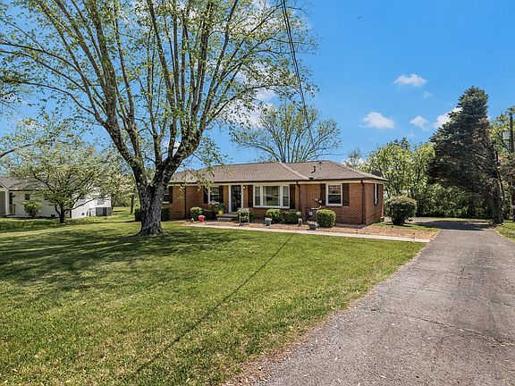4th image of 108 Horseshoe Dr