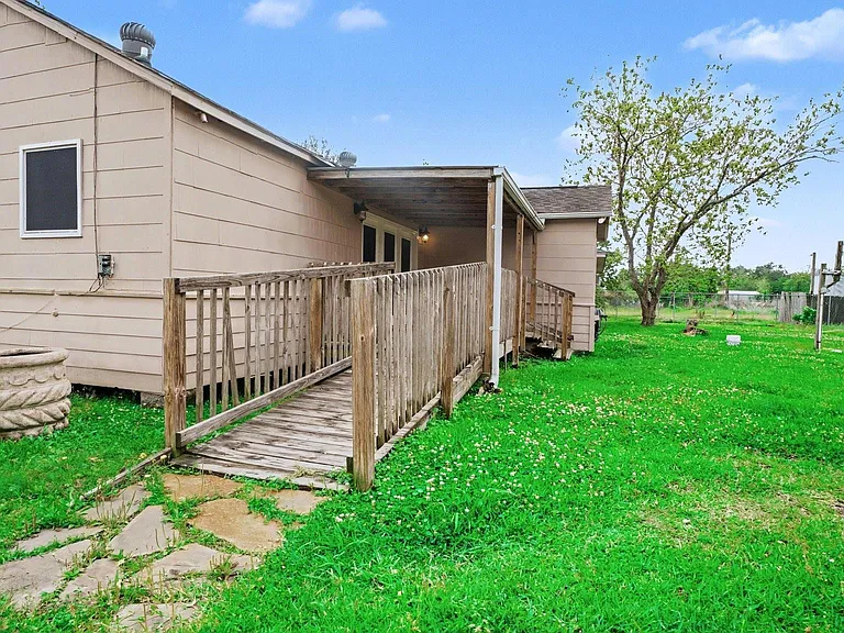 5615 John Martin Rd — Photo 6