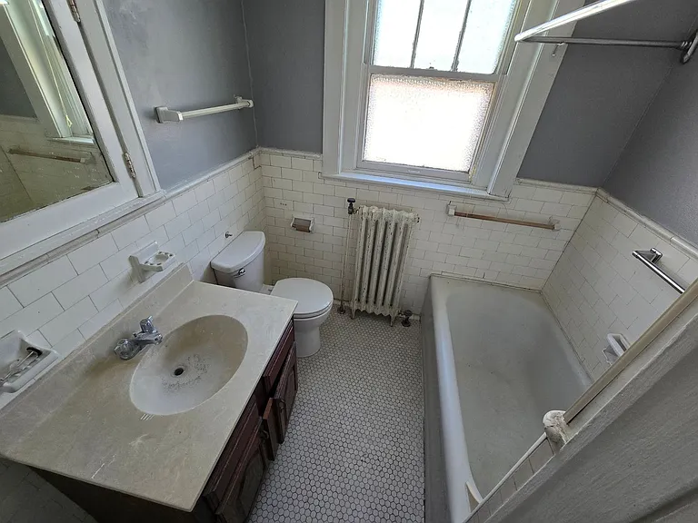 Cavalier Apartments — Photo 74