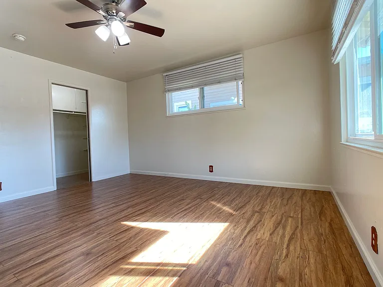 442 Madison Ave — Photo 10