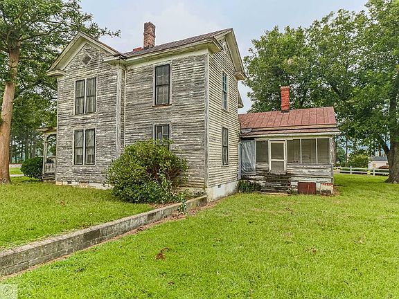 3rd image of 300 Goldsboro Street