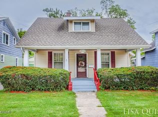 2042 Plainfield Ave NE, Grand Rapids, MI 49505