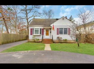 444 Islip Ave, Islip, NY 11751