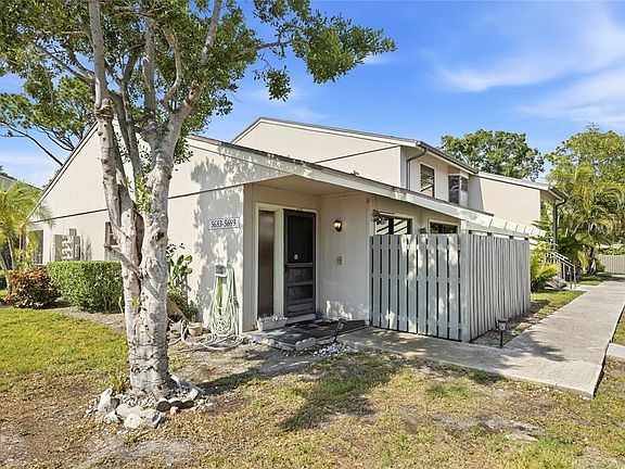 3rd image of 5683 Summerside Ln #25A
