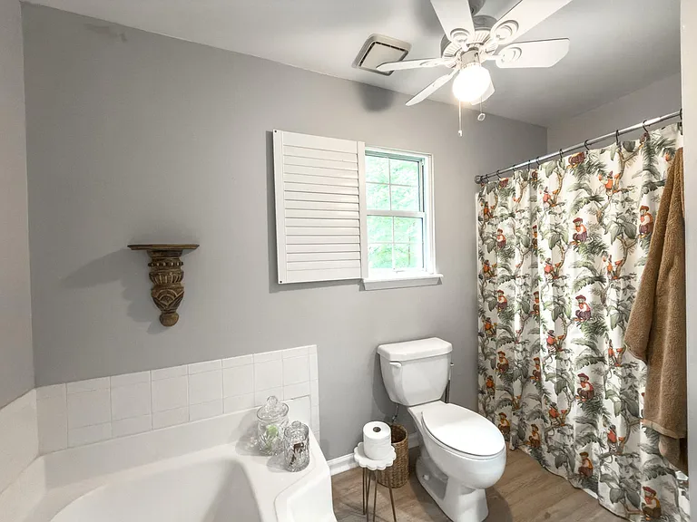 202 Gibbon Ct — Photo 15