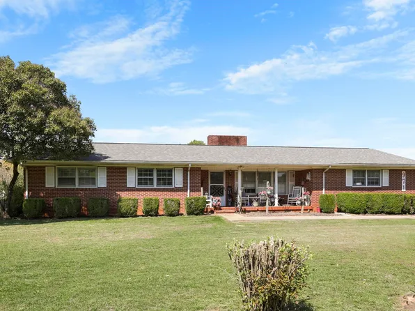 971 Iron Bridge Rd, Cowpens, SC 29330